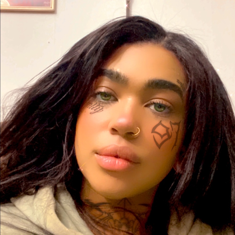 Meet your Posher, Kaleisha